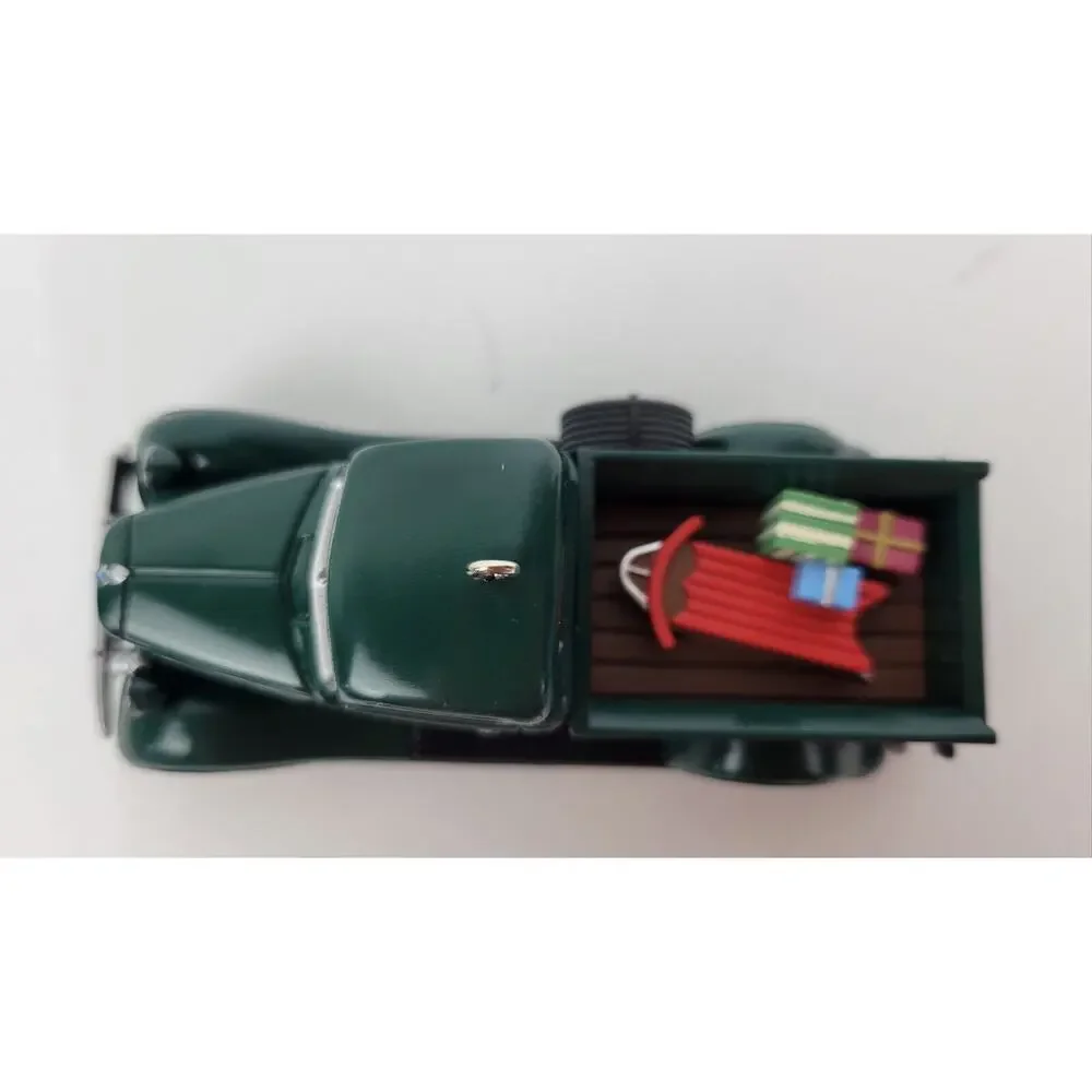Hallmark Keepsake Ornament 1937 Ford V-8 Pickup All American Trucks #4 New Box